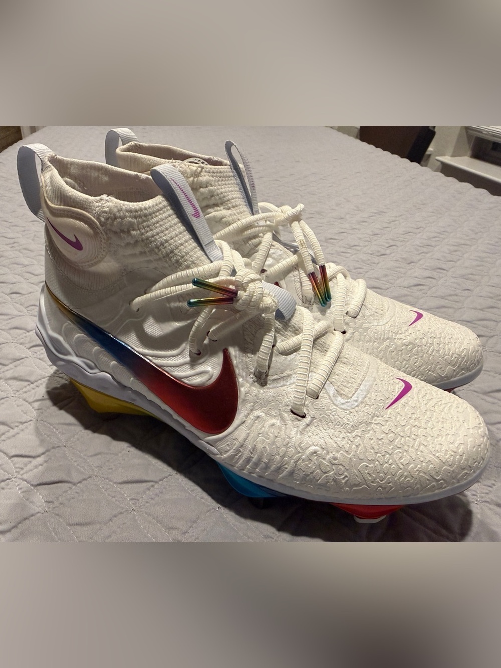 Nike Alpha Huarache NXT White Rainbow Baseball Cleats Men's Size 7.5 DJ6517-106
